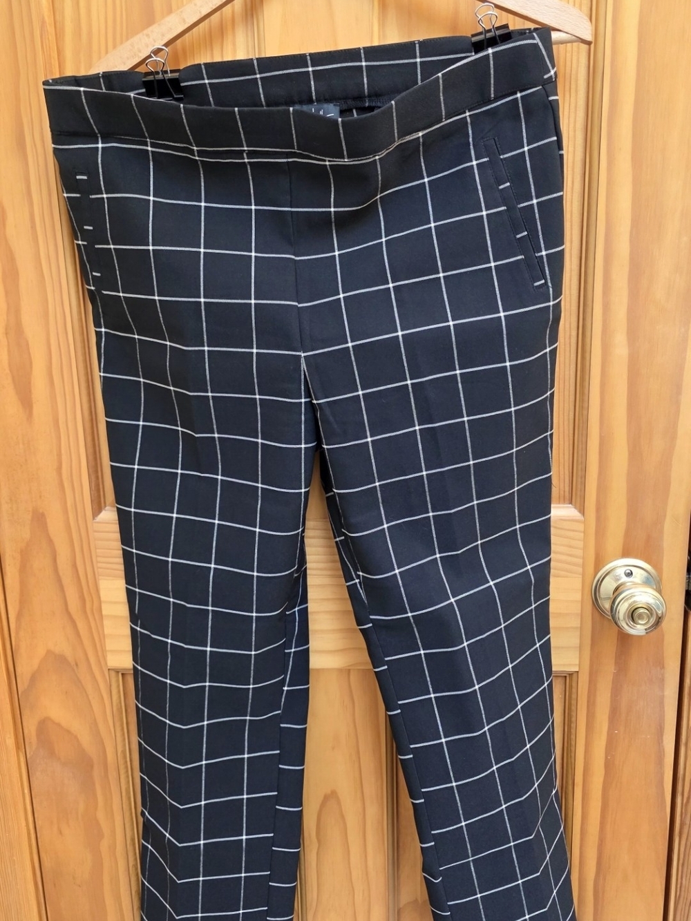 Nicole Miller Black Windowpane Cropped Pants